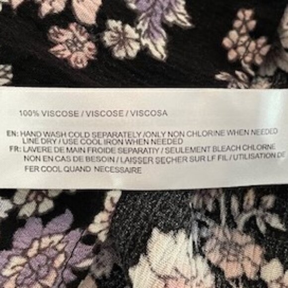 Chance & Destiny Black Floral V-Neck Dress with Bell Sleeves - Picture 6 of 6